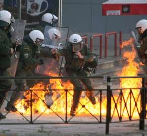 Polis terörüne isyan