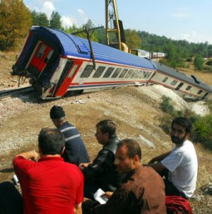 İzmir-Ankara demiryolu açıldı