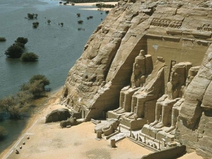 2. Ramses'e ait yeni bir heykel