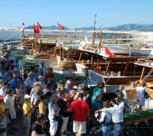 Kekova'ya turist akını