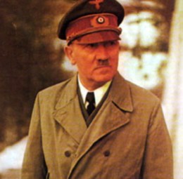 Adı Adolf Hitler koyulan çocuk ailesinden alındı