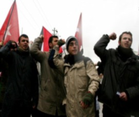 İsrail protestosuna polis müdahalesi