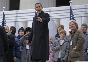 Obama ırksal kimliğini bir fırsat olarak görüyor