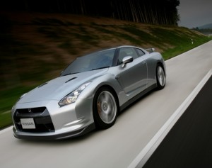 Nissan GT-R ödüle doymuyor