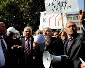 Kamu-Sen'den bütçe protestosu