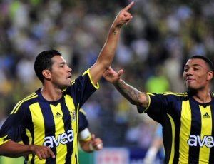 Fener, Bükreş'i aydınlattı