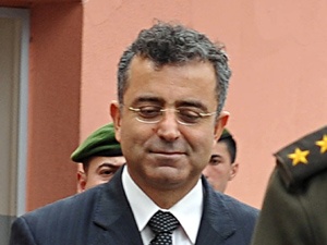 Yarbay Dönmez'in yargılanıyor