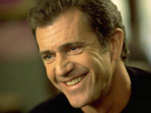 Mel Gibson baba oldu