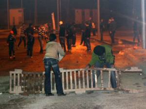 Hakkari ve İzmir'de izinsiz gösteri