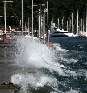 Antalya'da okullar yarın tatil