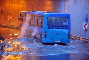 İstanbul yağmura teslim oldu