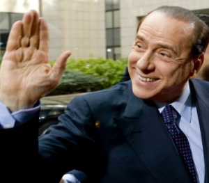 Berlusconi, halka telefonla seslendi