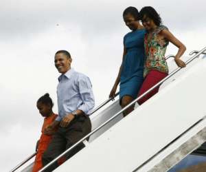 Obama ailesi Hawaii tatilinde