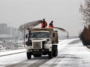 Ankara'da kar ve buzlanma önlemleri