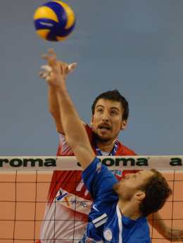 İstanbul B. Belediyesi: 3 - Halkbank: 2