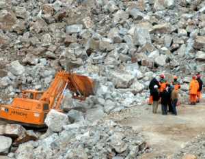 Göçük altında kalanlar hâlâ bulunamadı