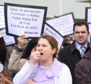 SES üyelerinden protesto