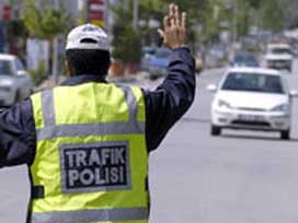 Trafik polisleri tutuklandı