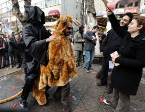 Gökçek protesto edildi