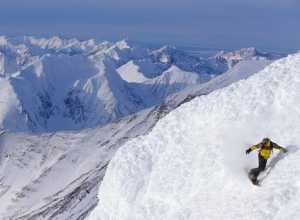 Snowboardcuyu jandarma kurtardı