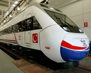 Hızlı tren ilk seferine çıkıyor