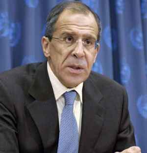 Lavrov, ABD'nin İran'la görüşmesini istiyor