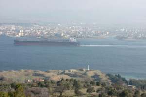 ''Ocean Titan'', Çanakkale Boğazı'ndan geçti