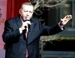 Erdoğan'ın hedefi yine medya