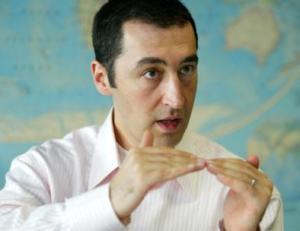 Cem Özdemir ve eşi ABD'de alıkonuldu