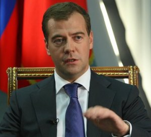 Medvedev Rusya'da siyasi rekabet istiyor