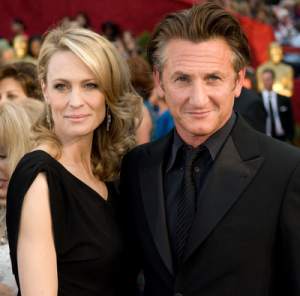 Sean Penn karar veremiyor