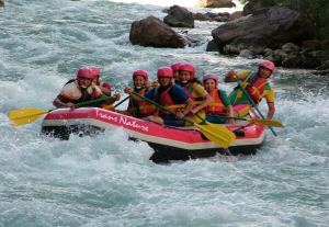 Hasankeyf'te rafting şenliği