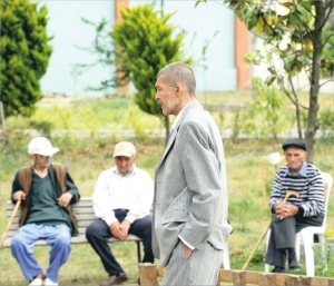 Şöhret gidince merhabalar bile değişiyor