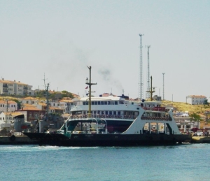 Çanakkale'de feribot seferleri durduruldu