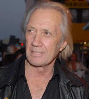 David Carradine ölü bulundu