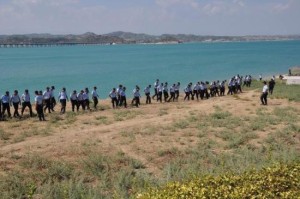 250 polis boş kovan aradı