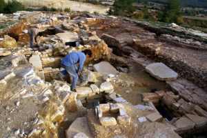 Patara'da Roma heykelleri bulundu