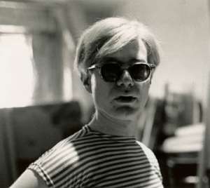 Warhol tabloları çalındı