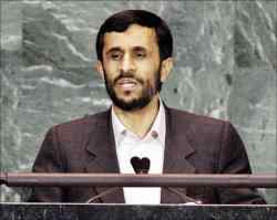 Ahmedinejad'a red