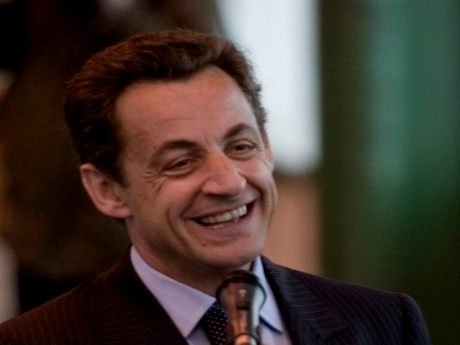 Sarkozy, dede oldu