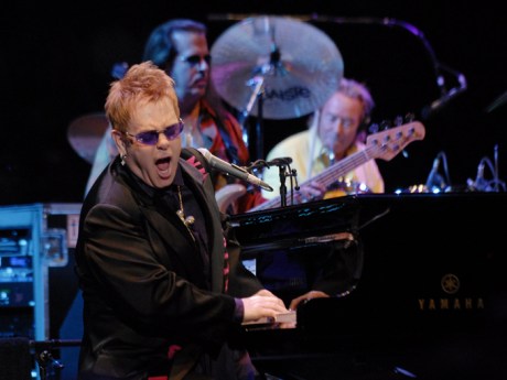 Elton John'un Sofya konseri 13 Haziran'da