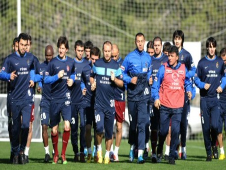 Trabzonspor Antalya'da kampta