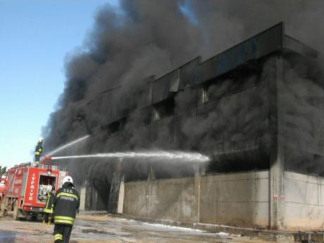 Gaziantep'te fabrika yangını (08.01.2010)