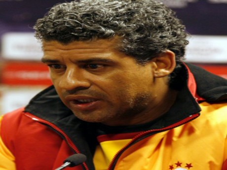 Rijkaard: Şampiyon olacağız