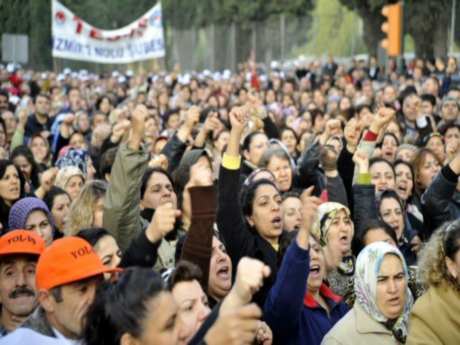 Fethiye'de zincirli çevre eylemi