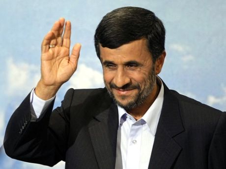 Ahmedinejad'a coşkulu karşılama