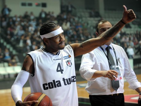 Iverson da yetmedi