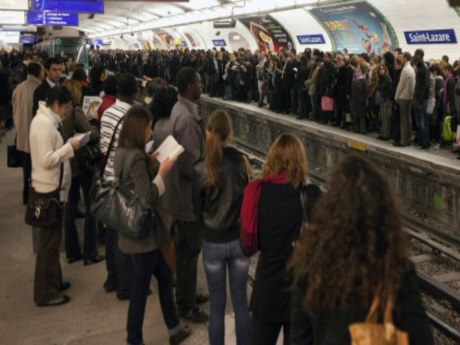 Metro çalışanları yine grevde (29.11.2010)