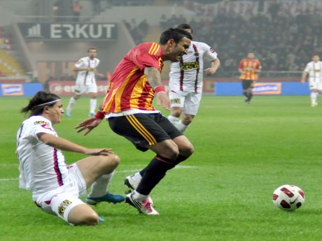 Açılış maçında kazanan yok (05.11.2010)