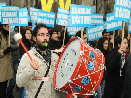 Üniversitelerde özgürlük için toplandılar